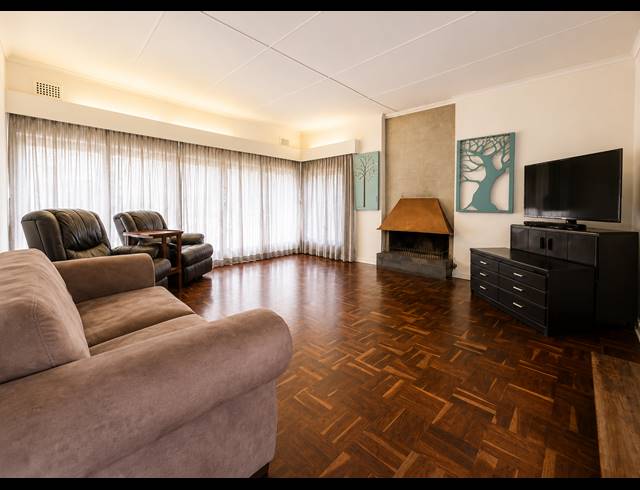 5 BEDROOM HOUSE FOR SALE IN THREE RIVERS PROPER